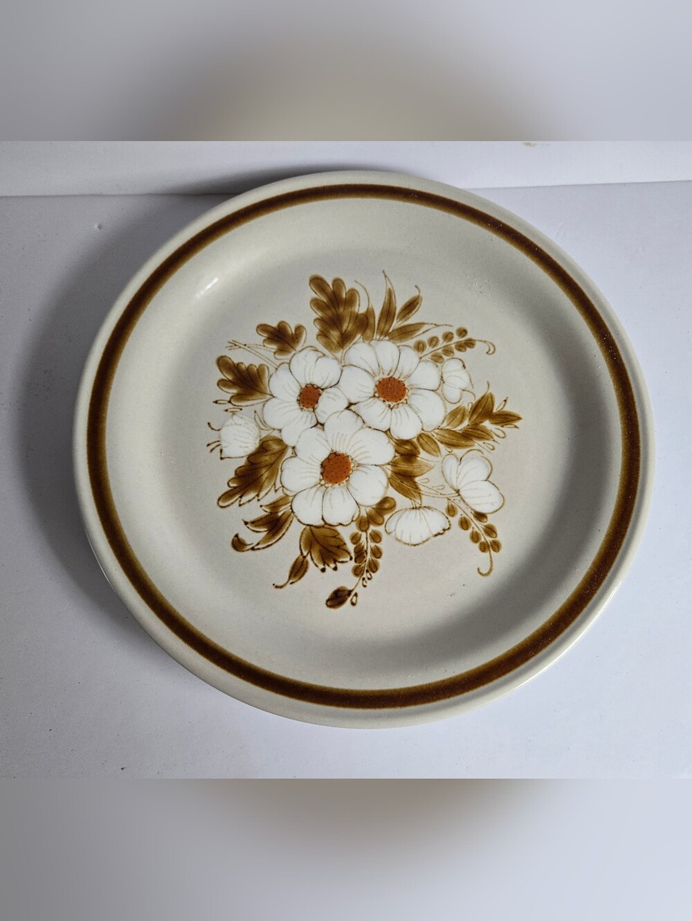 Vintage Mountain Wood Collection Stoneware Dried Flowers  Dinner Plate